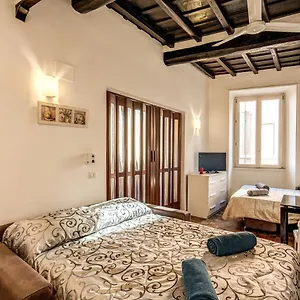 Casa Monticelli , Roma Italia