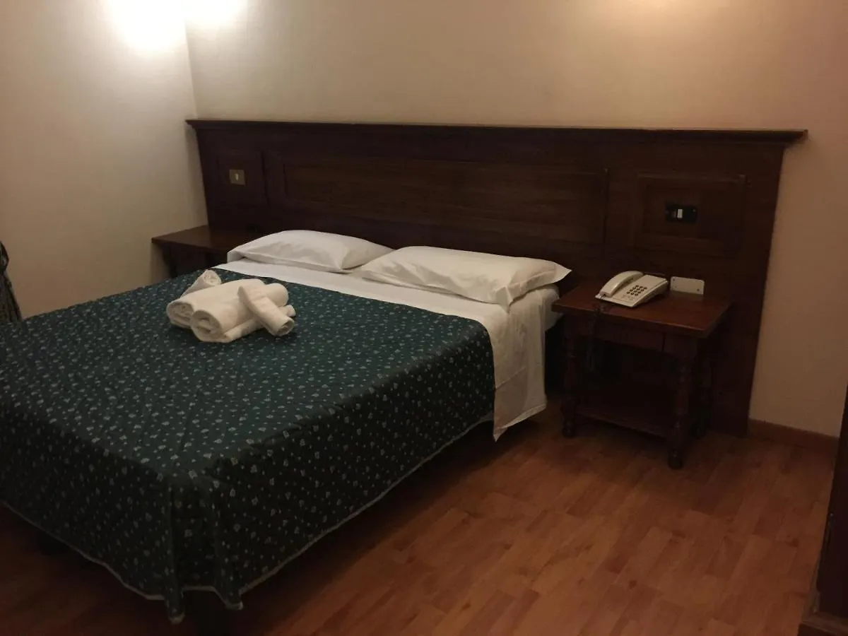 Hotel Le Due Fontane Florence 3*,  Italy