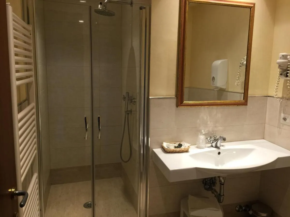 Hotel Le Due Fontane Florence 3*,  Italy